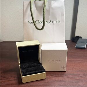 Van Cleef & Arpels Ring Jewelry Box